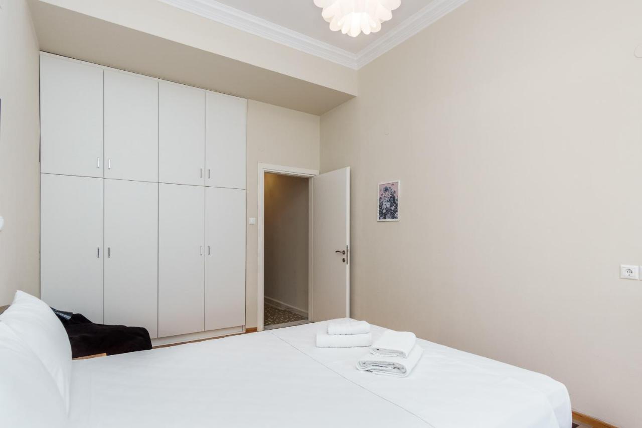 C.4 Red Rose #Colony_Central_Apartment Tesalonika Bagian luar foto